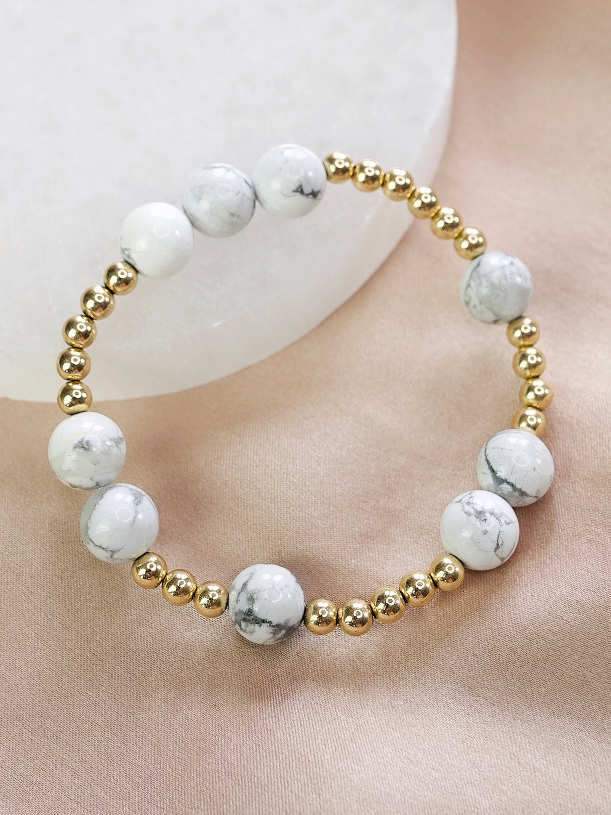 Howlite Orbital Bracelet