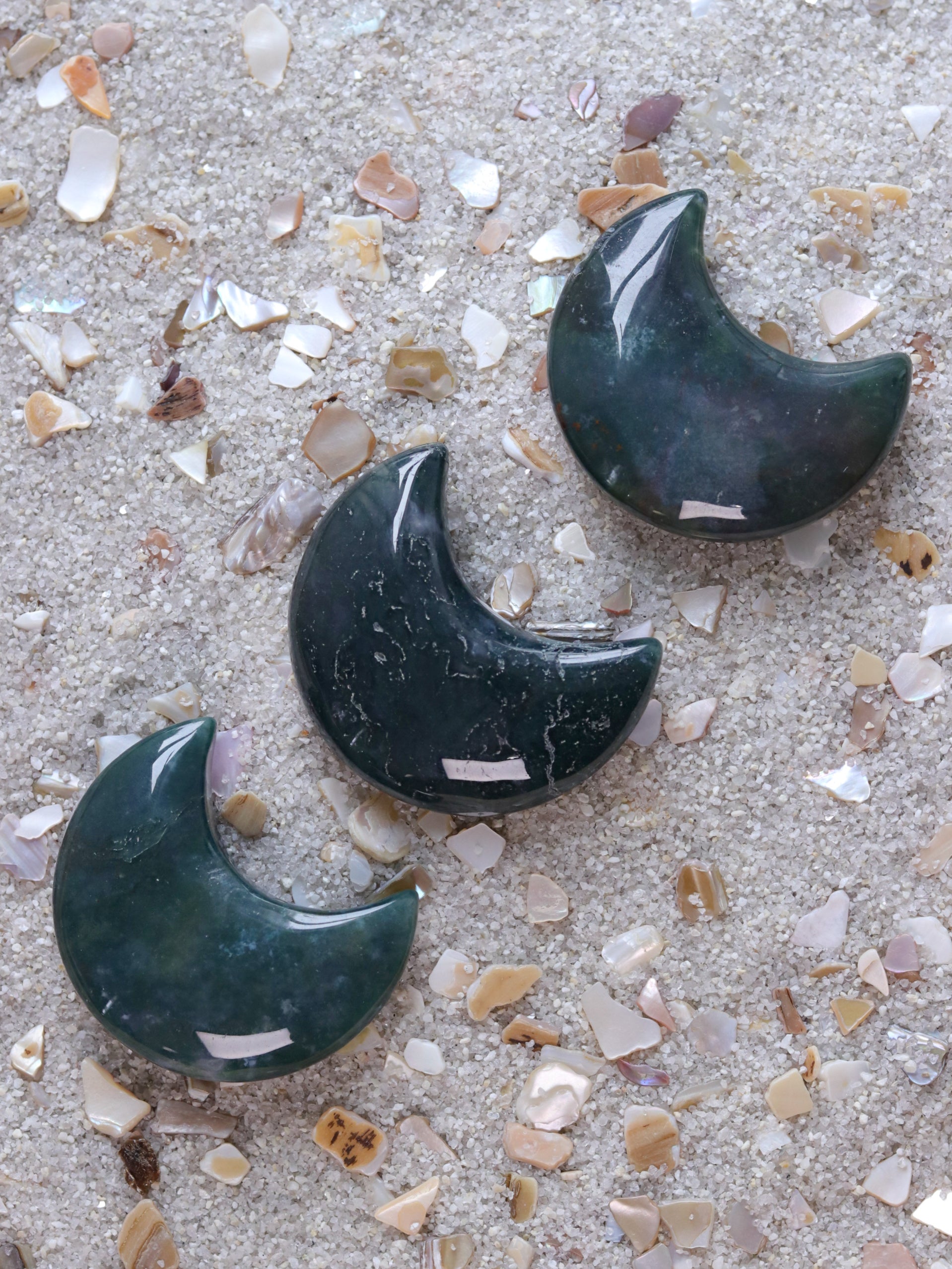 Moss Agate Moon Palm Stone