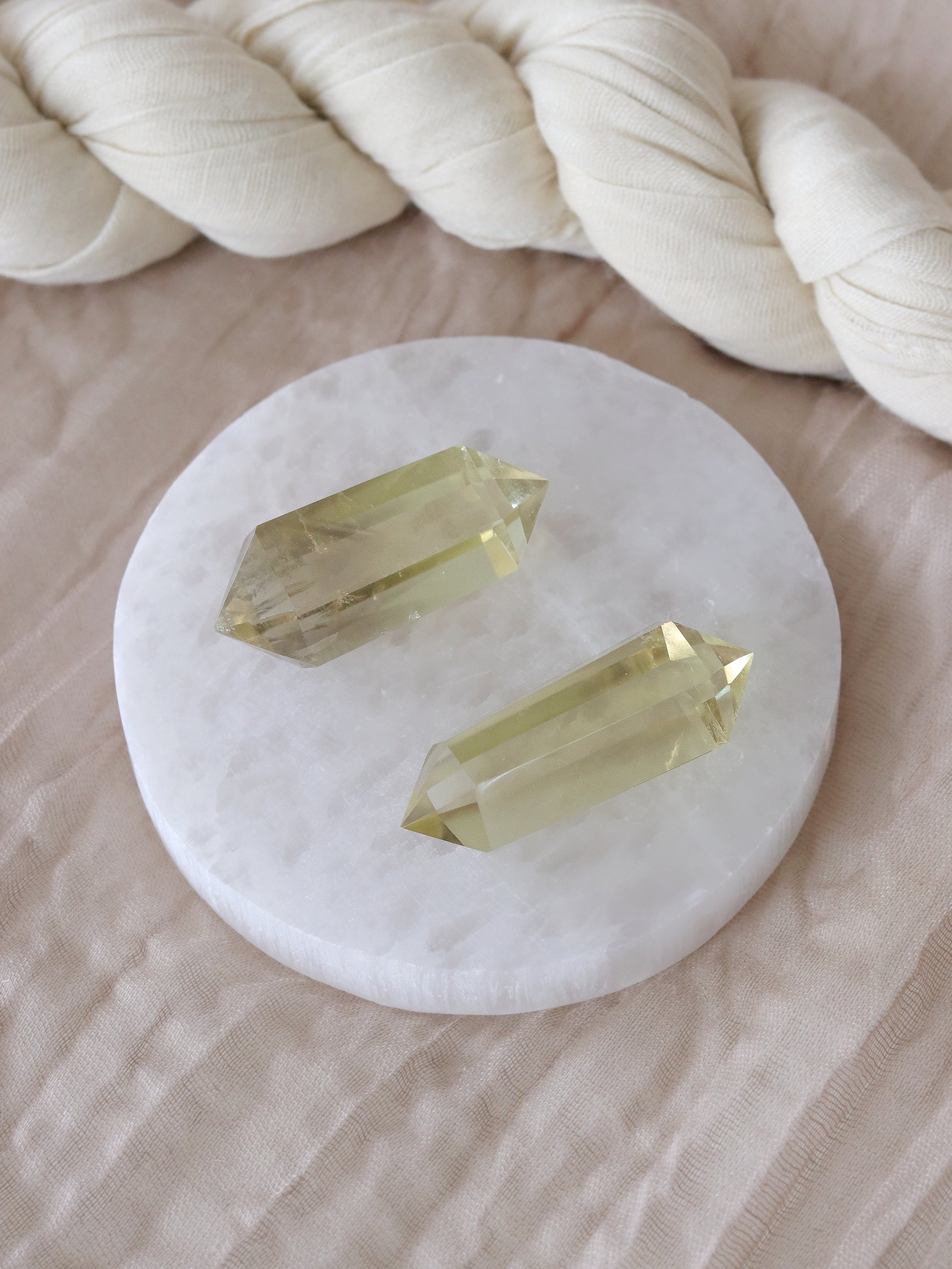 Selenite Charging Plate